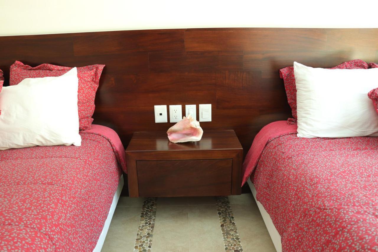 Lydmar Boutique Hotel Zihuatanejo Exterior photo